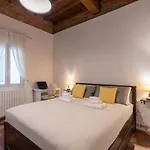 Oltrarno Suite